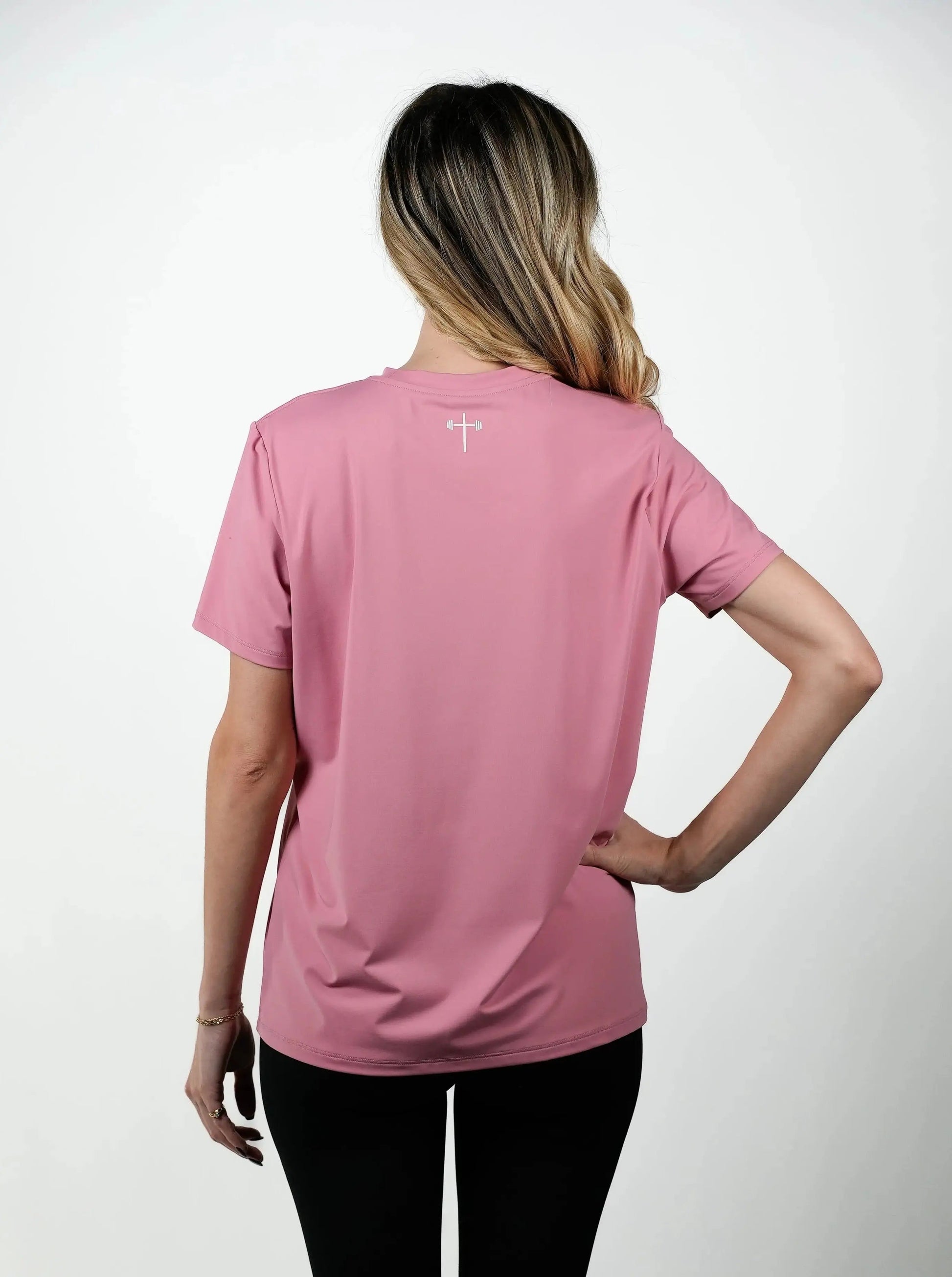 Women'S Jesus Is King Performance Tee